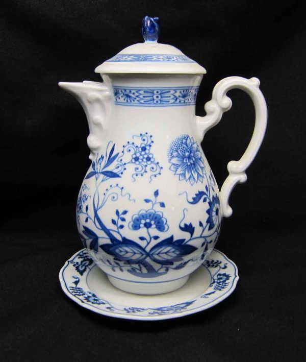 Hutschen Reuther Blue Onion Coffee Pot with Plate
