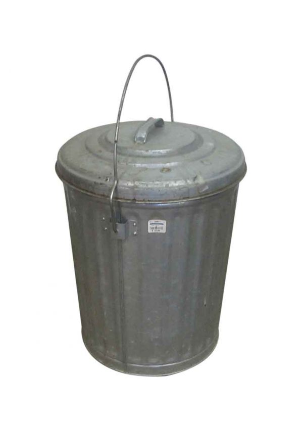 Petite Metal Trash Can with Lid