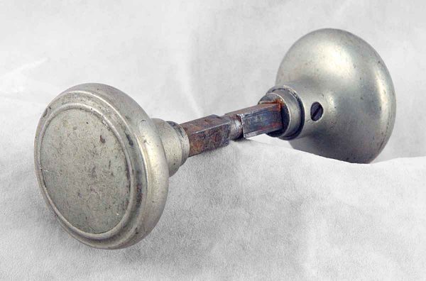 Nickel over brass concentric door knob set