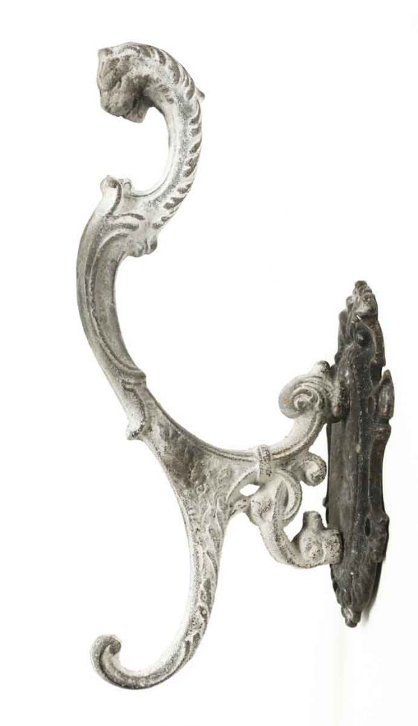 Antique Victorian Lion Detailed Hook - Single Hooks