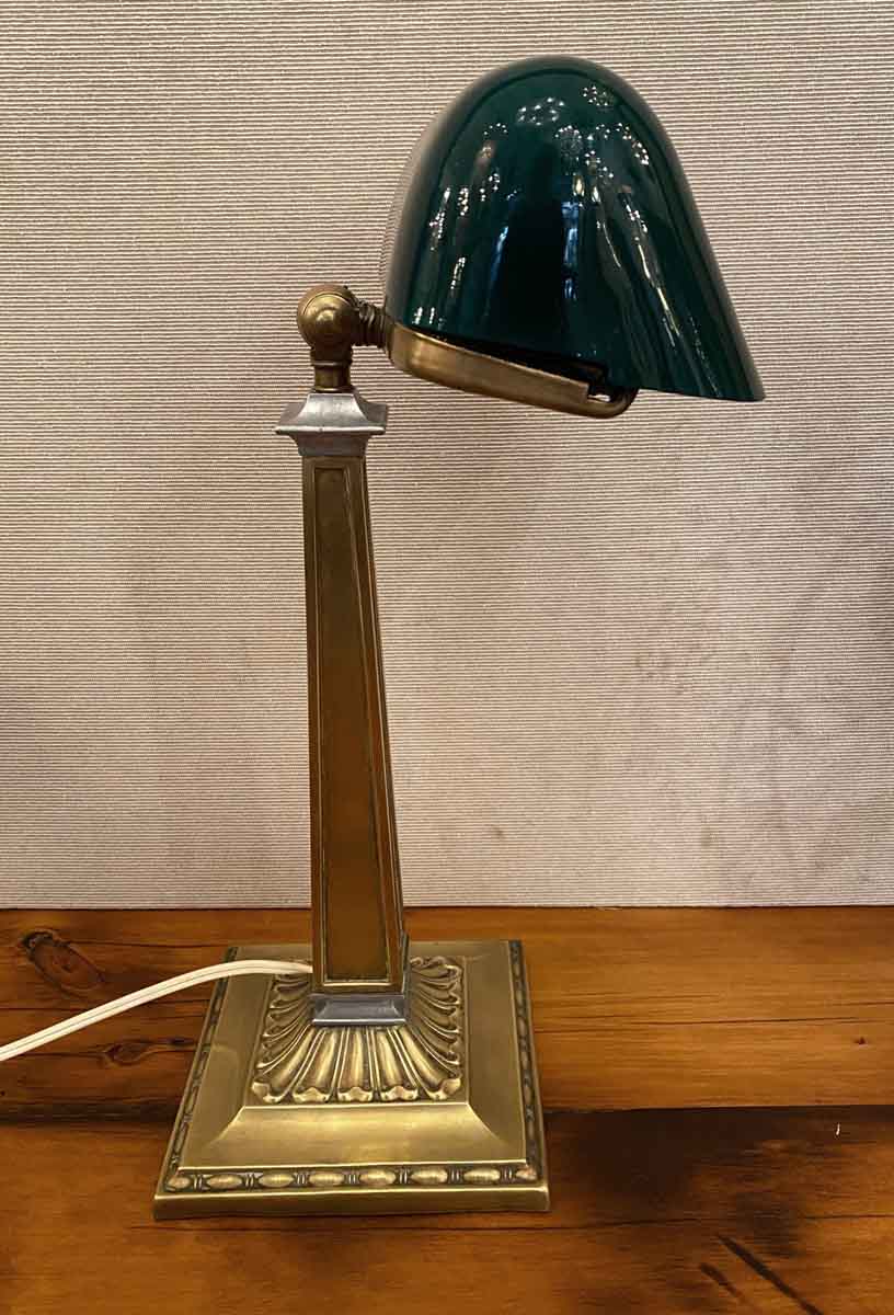 Antique Emeralite Desk Bankers Lamp Green Shade Model 8734A Made In USA