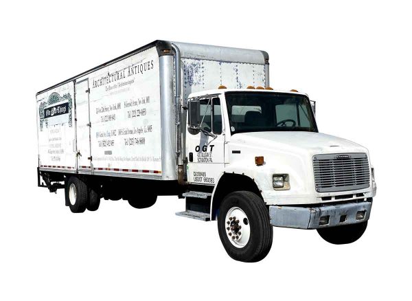 Machinery - 1999 Freightliner FL109 CDL Box Truck