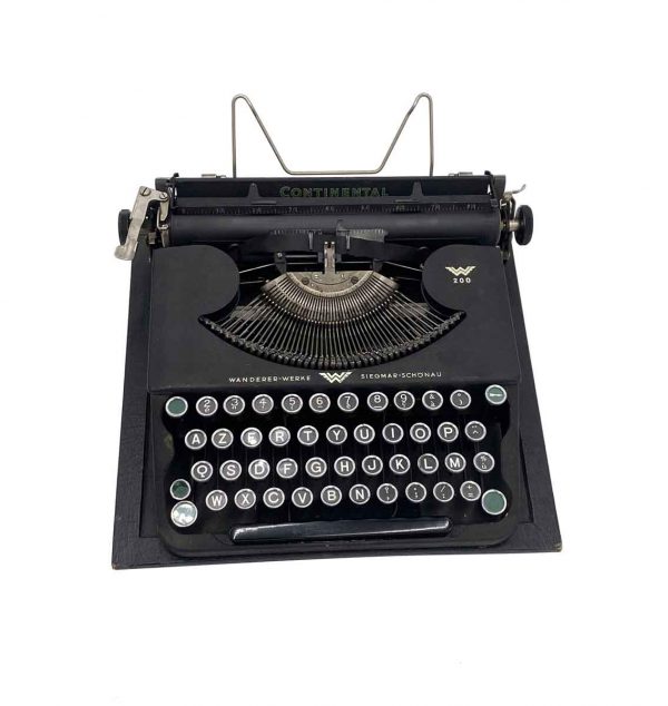 Typewriters - 1940s Wanderer Werke French Keyboard Typewriter