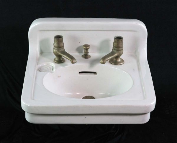 Bathroom - 1910s White Porcelain Oval Basin 20.25 in. Wall Sink