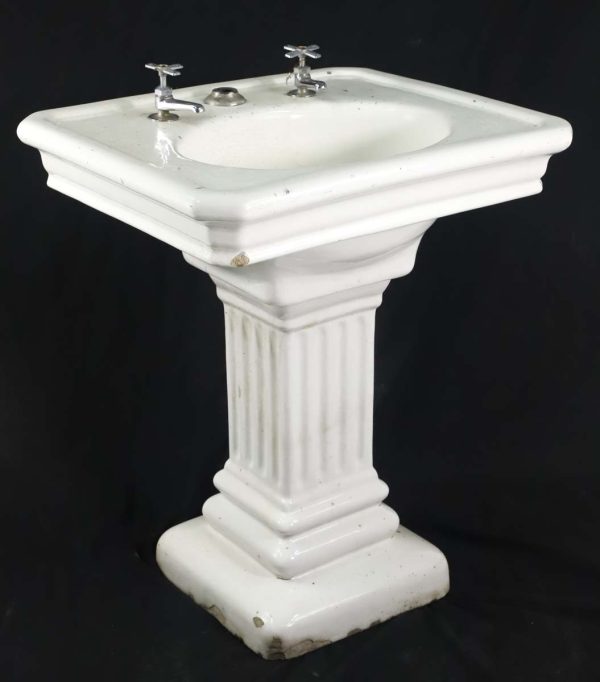 Bathroom - Vintage White Rectangle Ceramic Pedestal Sink