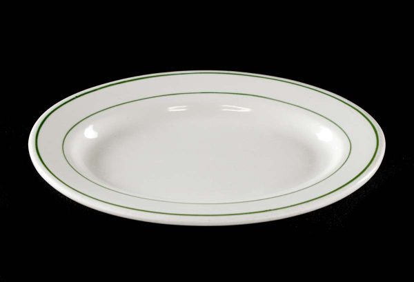 Kitchen - 1940s Buffalo China Restaurant Ware B-10 White 9 in. Oval Plate