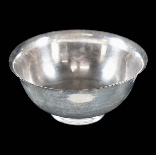 Waldorf Astoria - Waldorf Astoria 10 in. Stainless Steel Serving Bowl with Base