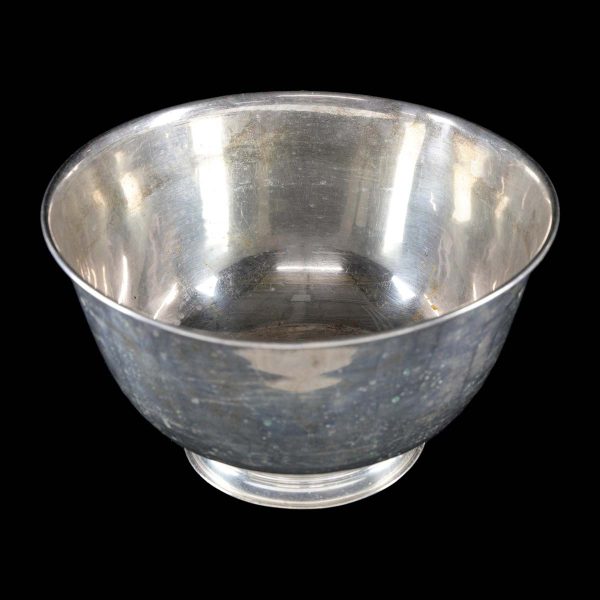 Waldorf Astoria - Waldorf Astoria Stainless Steel 13.75 in. Serving Bowl with Base