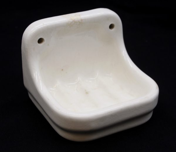 Bathroom - Vintage European Crackled Glaze White Ceramic Soap Dish