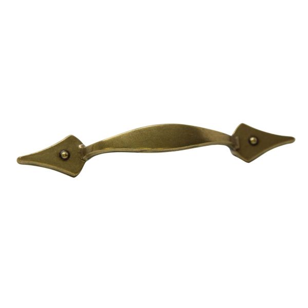 Cabinet & Furniture Pulls - New 5.125 in. Colonial Style Brass Pull