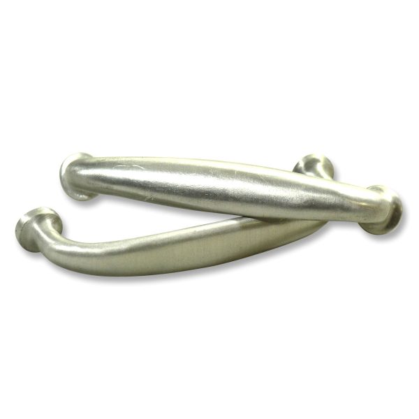 Cabinet & Furniture Pulls - Pair of Modern 6.25 in. Aluminum Bridge Drawer Pulls