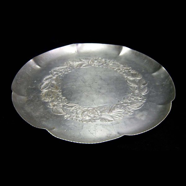 Kitchen - Everest Metal Product Co. 14.5 in. Hand Wrought Aluminum Platter