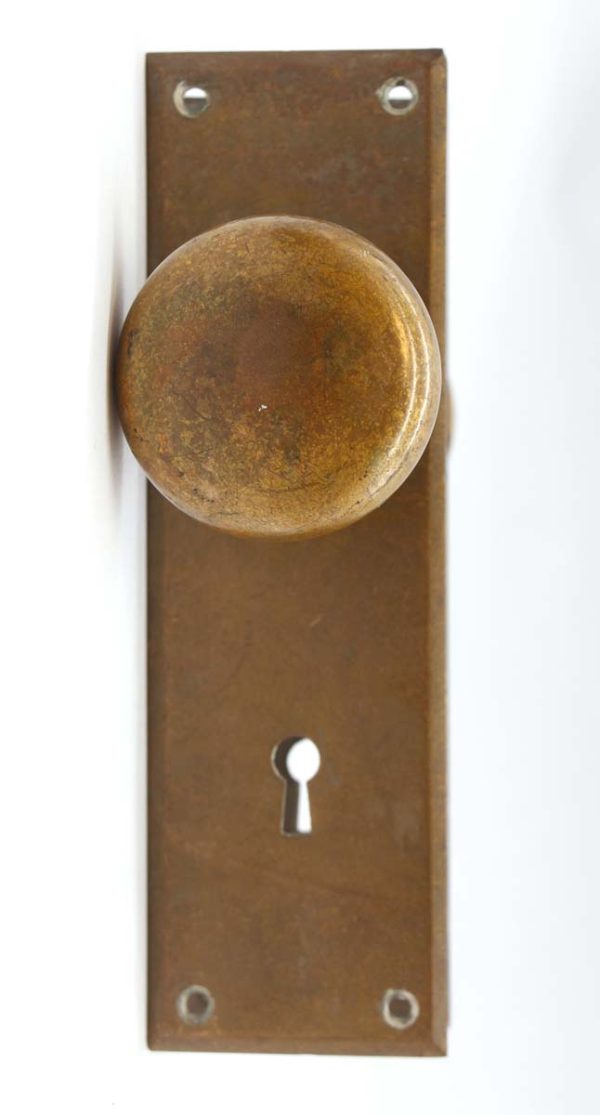 Door Knob Sets - Classic Brass 7.5 in. Yale & Towne Plate Passage Door Knob Set