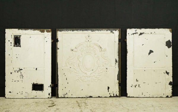 Screens & Covers - Antique Ornate White Painted Cast Iron Mantel Fireback Set