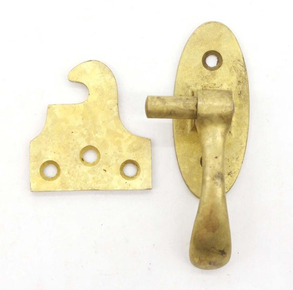 Cabinet & Furniture Latches - Vintage Oval Polished Brass Right Hand Offset Door Latch